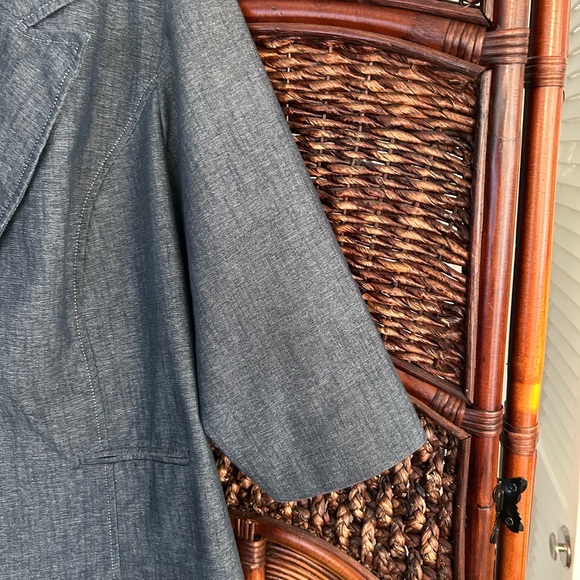 Jacket - Picture 5 of 7